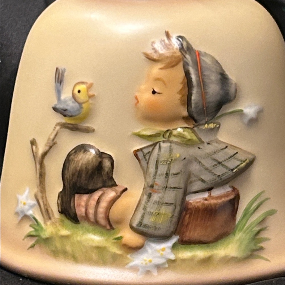 Charming Hummel Bell “Let’s Sing” (LC)